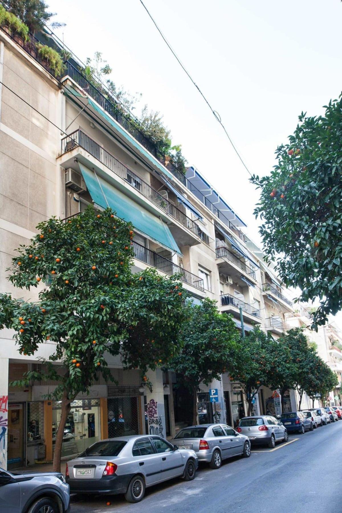 Charming Vintage 2Br Apartment With Balcony In Koukaki Athen Eksteriør bilde